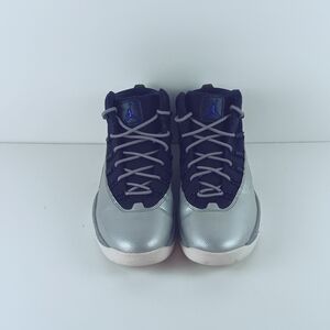 Air Jordan prime time vintage size 8 obsidian royal blue color.